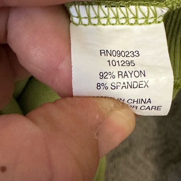 Kendall & Kylie Green Sleeveless mini Dress size Medium - Picture 3 of 9